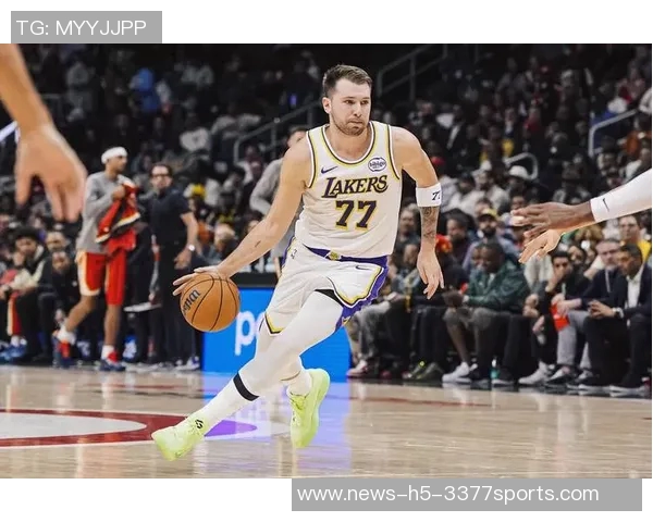 米勒质疑东契奇防守态度为何不积极协防只会摆手表示无奈